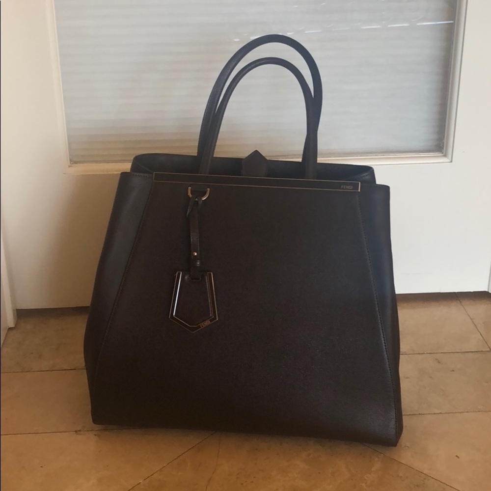 Fendi 2Jour